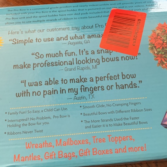 Take your wired ribbon and make a professional looking bow for wreaths - Picture 9 of 10